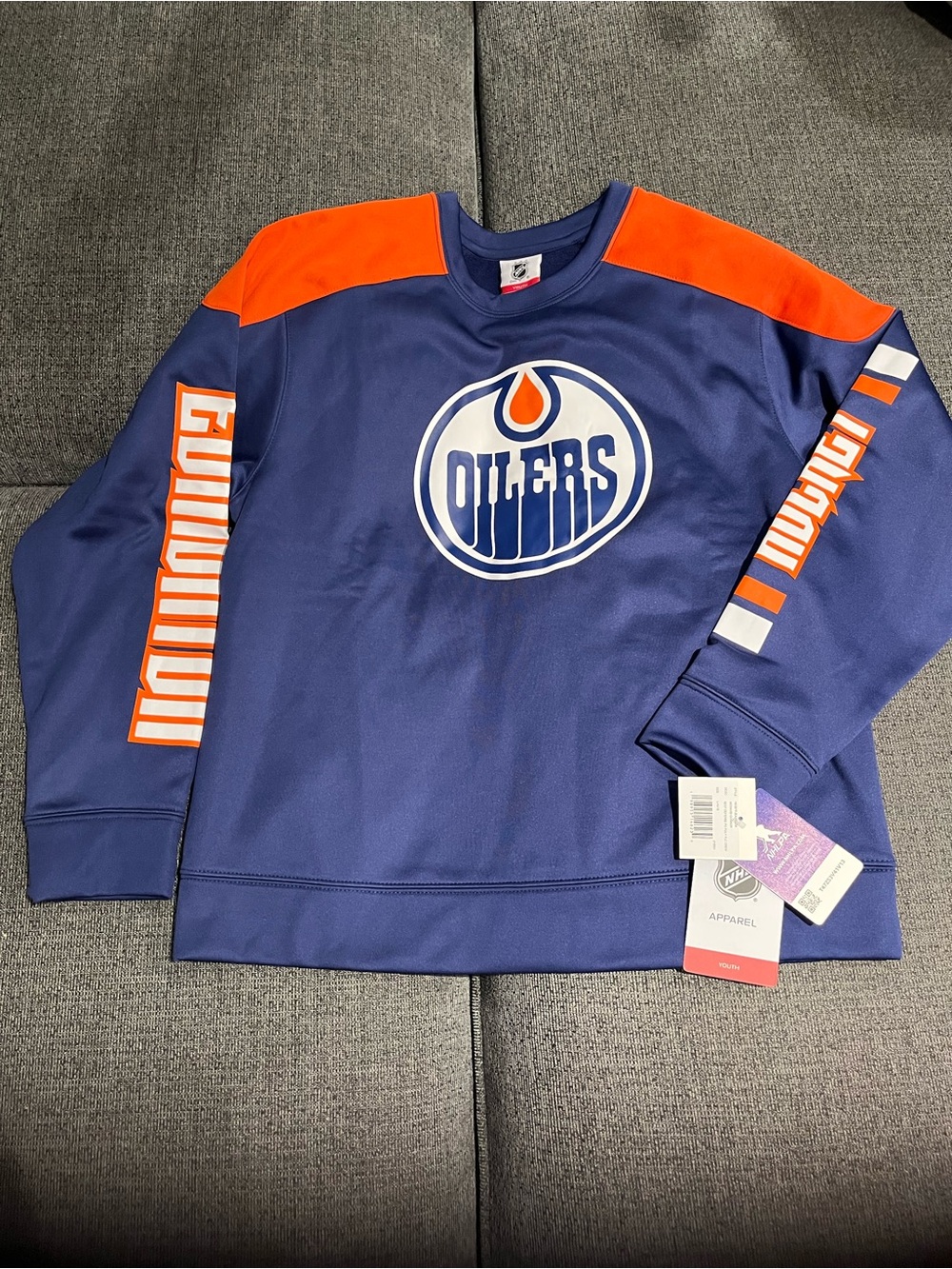 NHL Oilers Youth Sweatshirt Youth L (14/16) new with tags